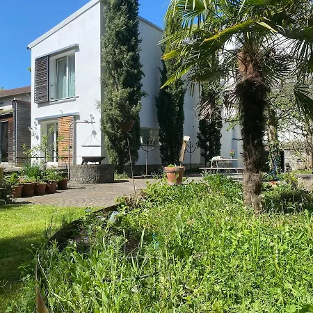 Vakantiehuis Traum Familien Stradella Mit 1500qm Garten In Zentraler Lage Von