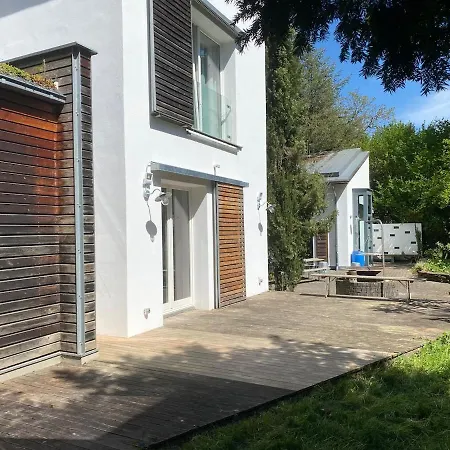 Traum Familien Stradella Mit 1500qm Garten In Zentraler Lage Von Vakantiehuis