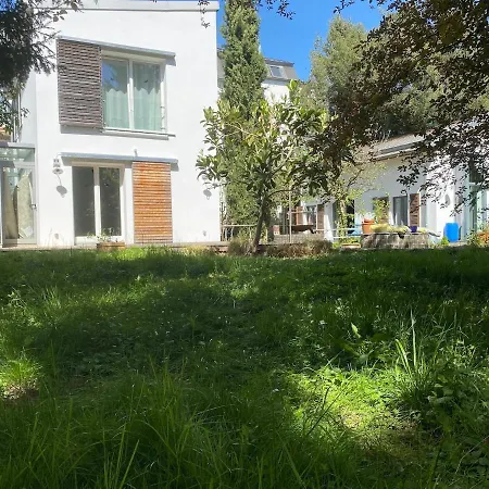 Traum Familien Stradella Mit 1500qm Garten In Zentraler Lage Von *